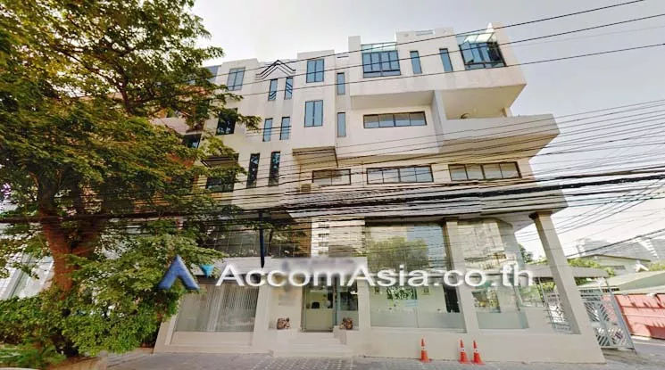  Office space For Sale in Ratchadapisek, Bangkok  near MRT Sutthisan (AA12797)